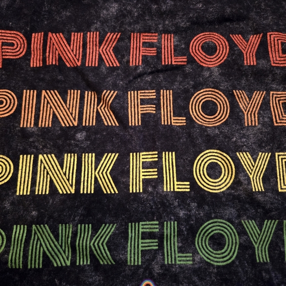 Pink Floyd t shirr in a mens size large red, orange, yellow green main color is - Picture 3 of 6